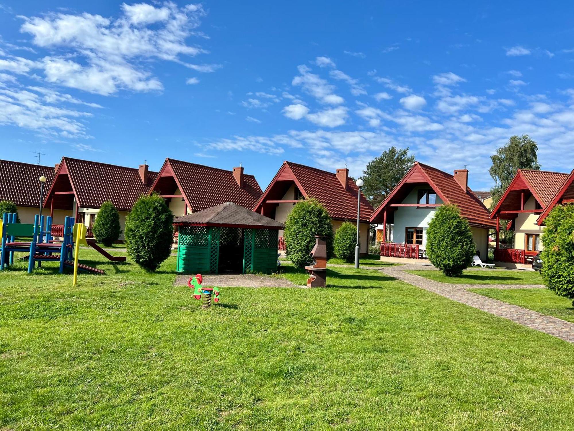 Lazur Domki Wypoczynkowe Dźwirzyno Exterior foto